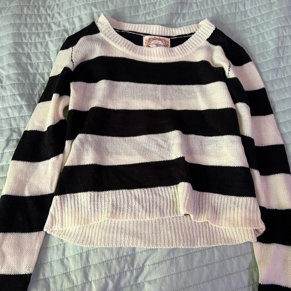 Black and beige strip sweater